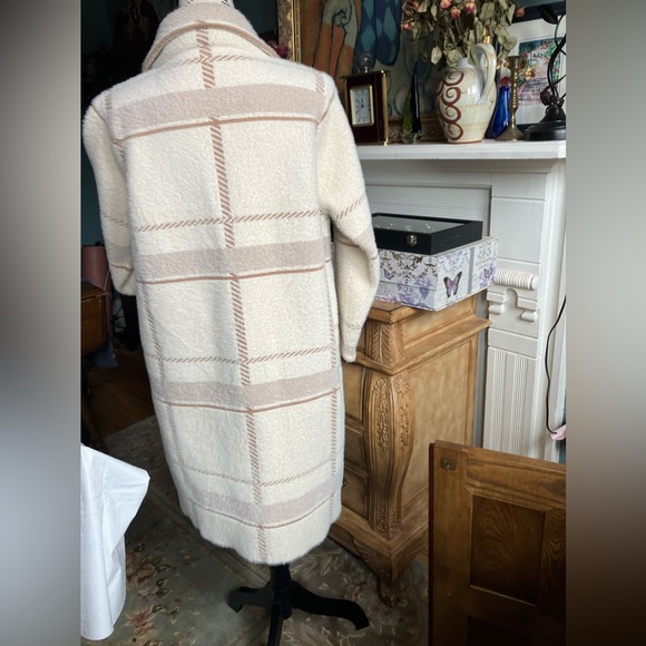 SALE!!!🌺🌺Sweater Coat - Picture 4 of 8